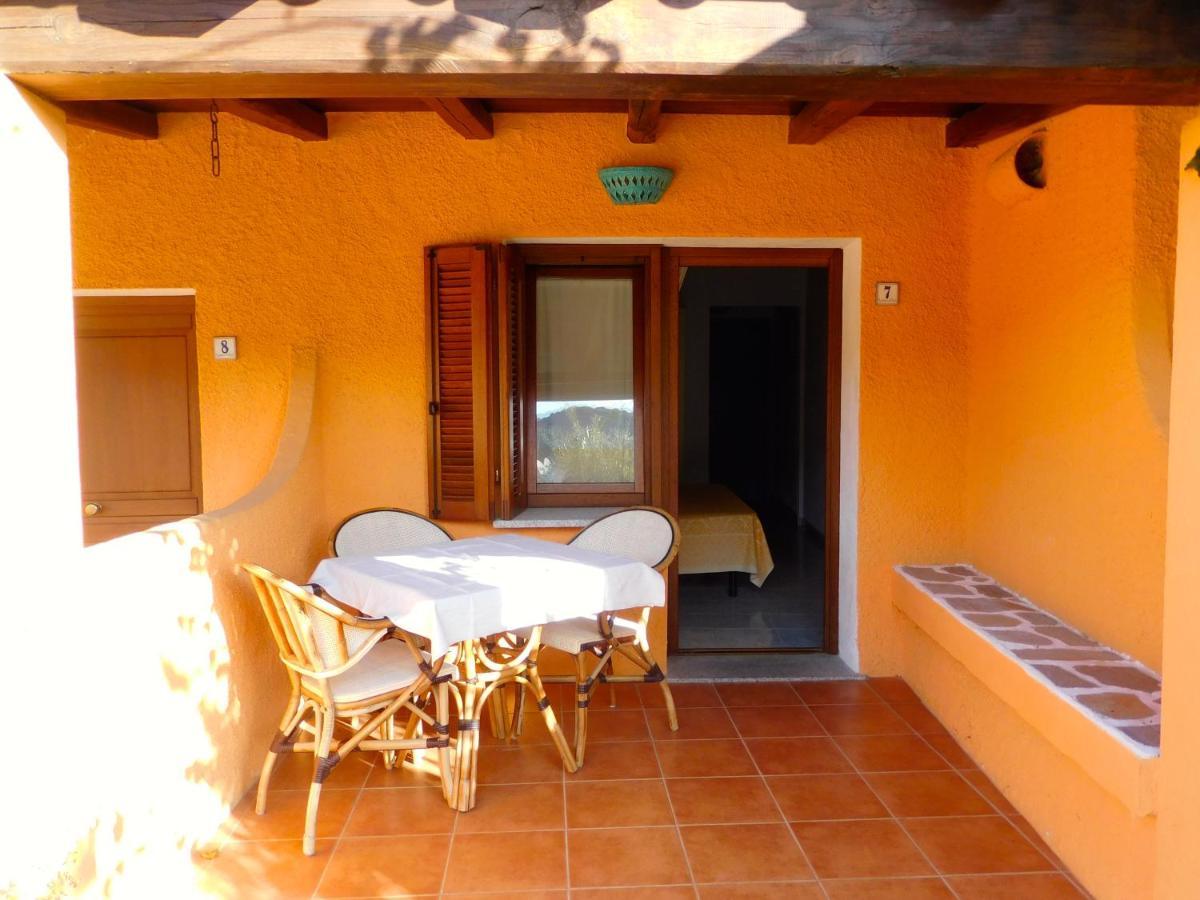 Residence La Pineta Budoni Exterior foto