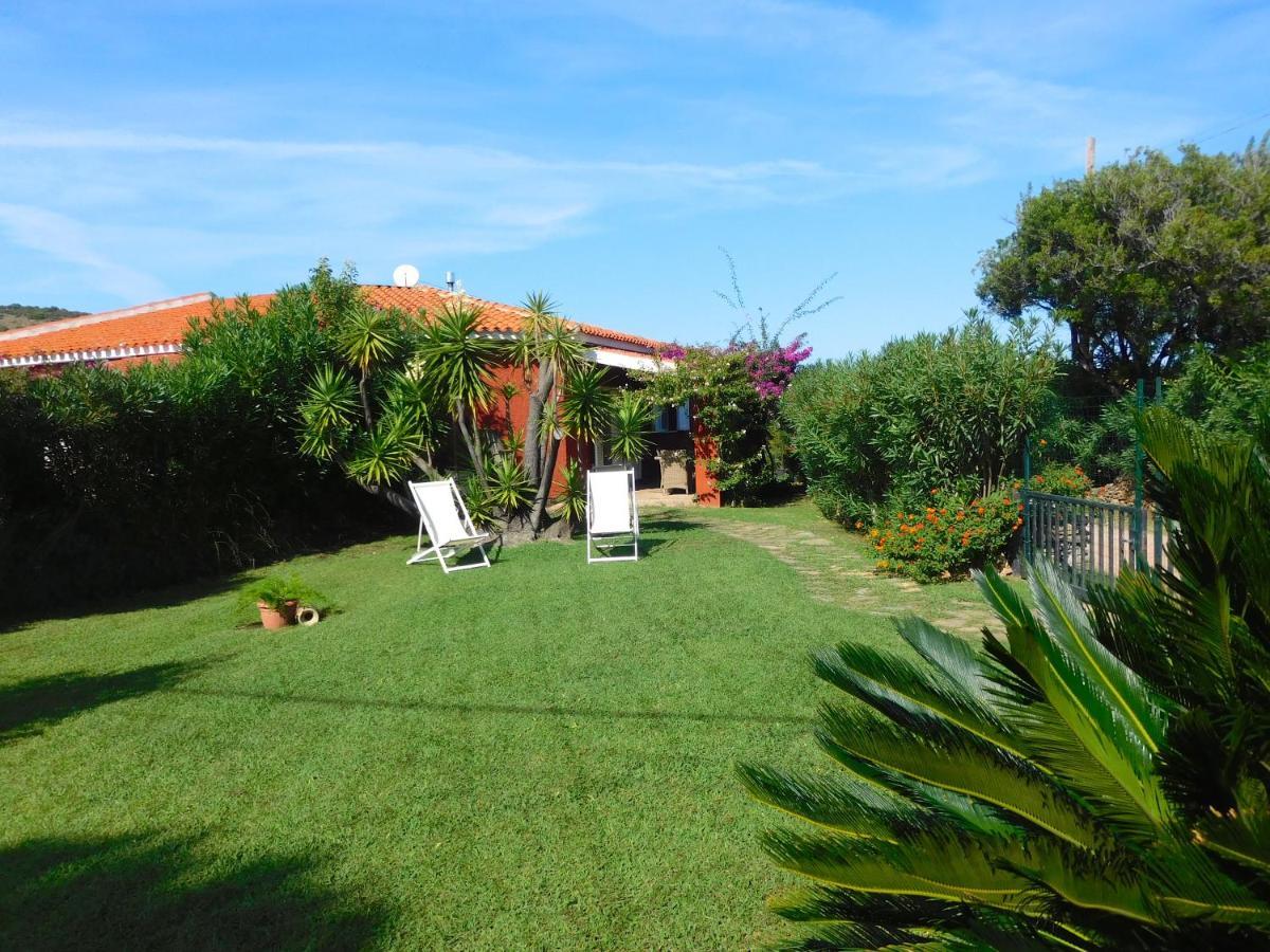 Residence La Pineta Budoni Exterior foto