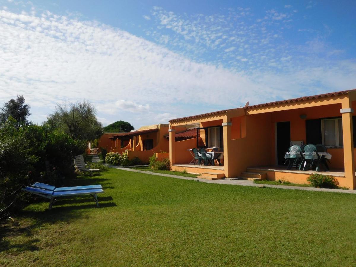 Residence La Pineta Budoni Exterior foto